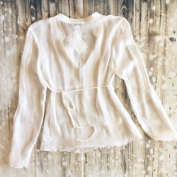 Guess Jeans White Silk Chiffon Top (NWT) | Size M - Picture 2 of 8